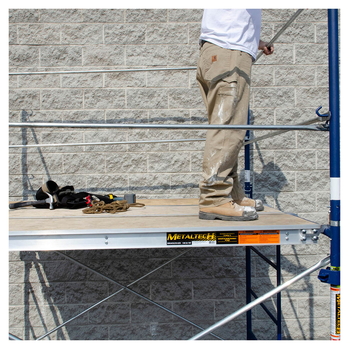 Plateforme d'échafaudage en contreplaqué et aluminium, 10' x 19'' x 5/8''